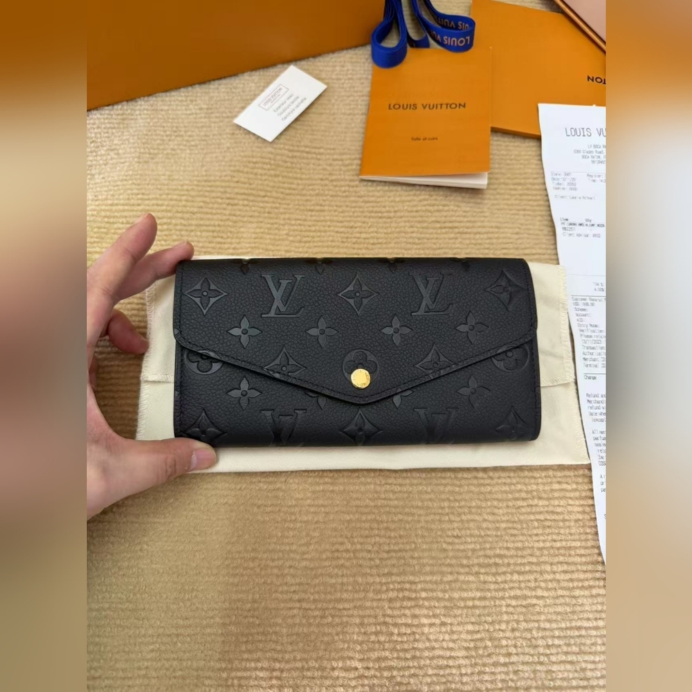 Louis Vuitton Sarah Wallet